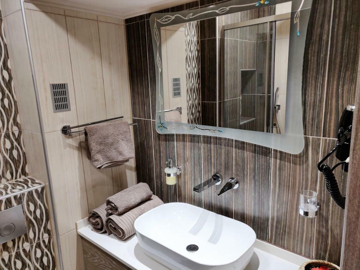 Agias Sofias Street Luxurious Studio Thessaloniki Exterior foto